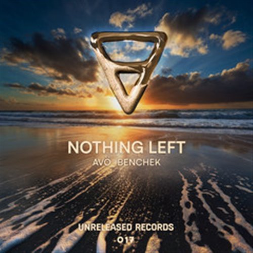AVÖ  Benchek - Nothing Left (Extended Mix) 